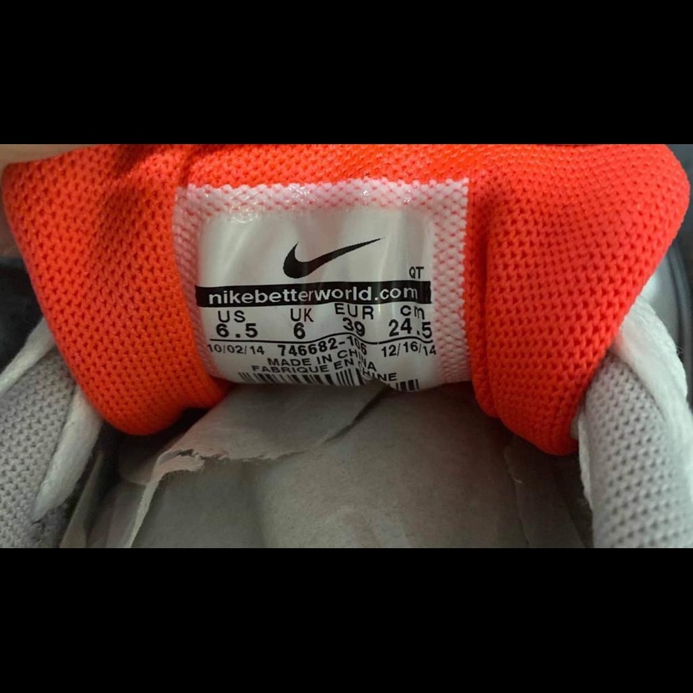 Nike Air Max Infrared Patches - Picture 2 of 9